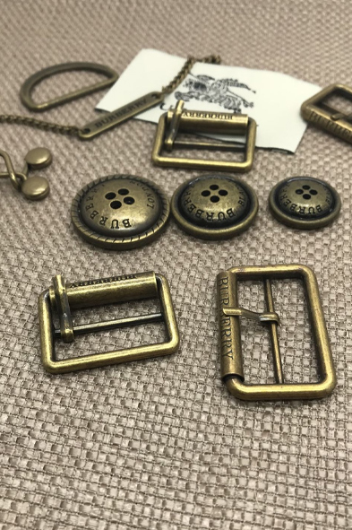 Vestimentum Metal Trims